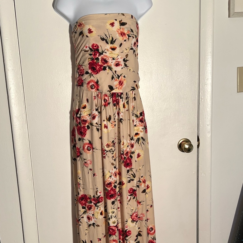 Long strapless floral sundress with pockets